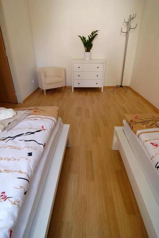 Fontana Pizzeria - Pension Ceske Budejovice Kamer foto