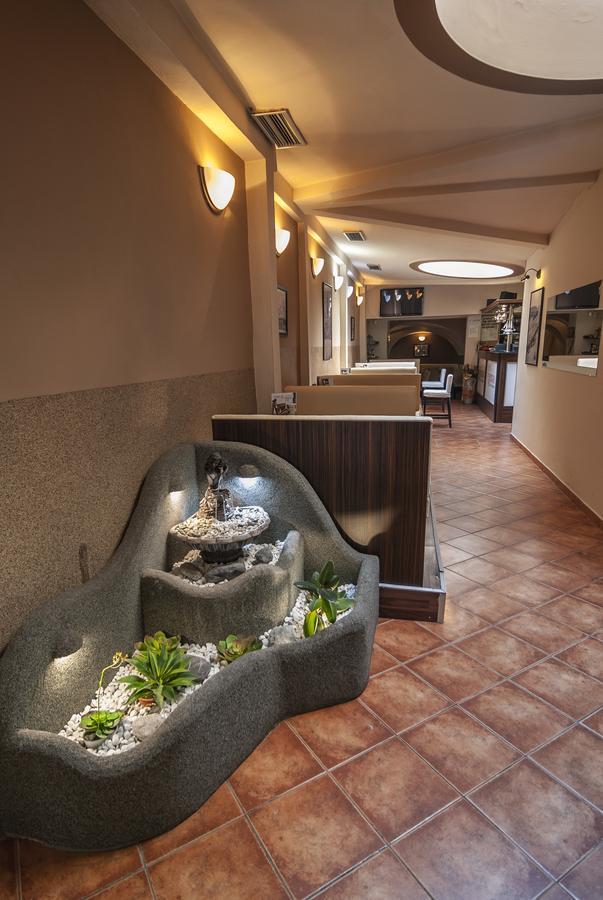 Fontana Pizzeria - Pension Ceske Budejovice Buitenkant foto